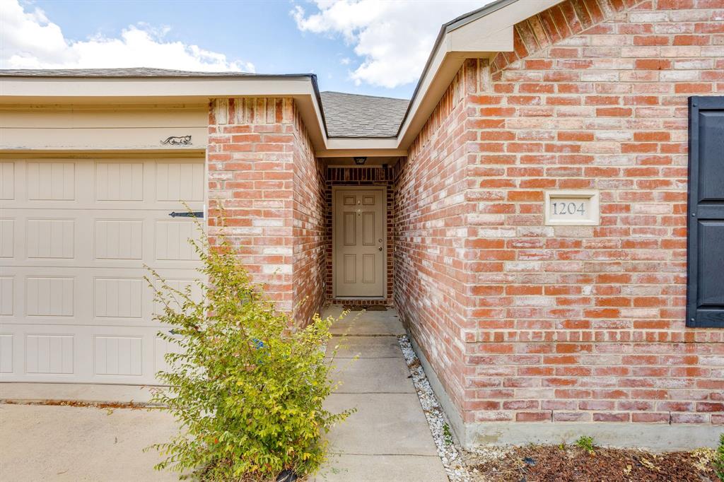 1204 Foxglove Lane