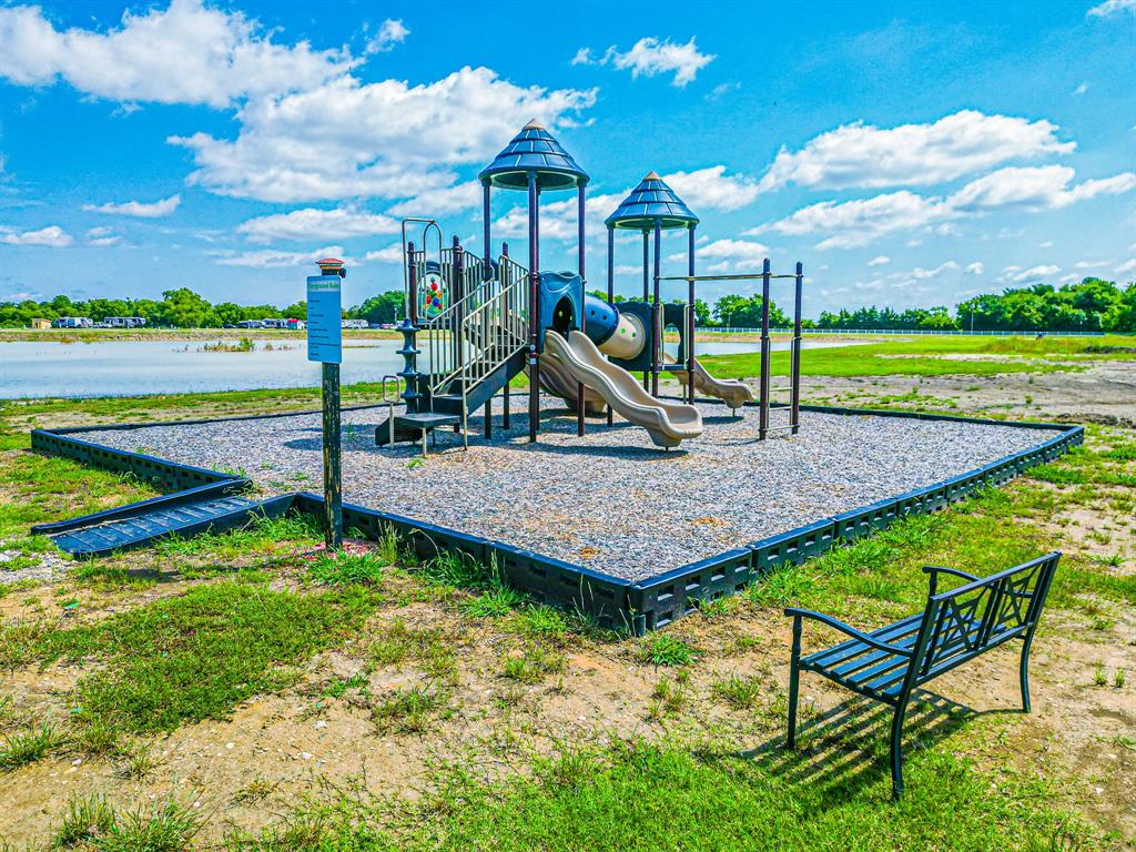 Peninsula Point - Land