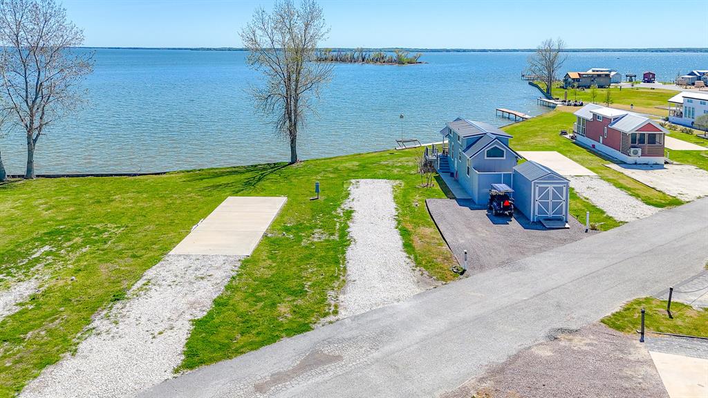 Peninsula Point - Land