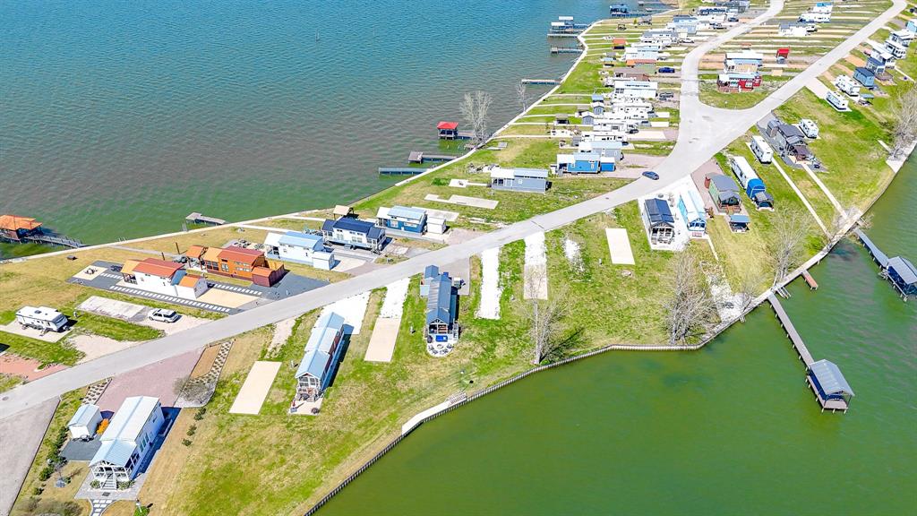 Peninsula Point - Land