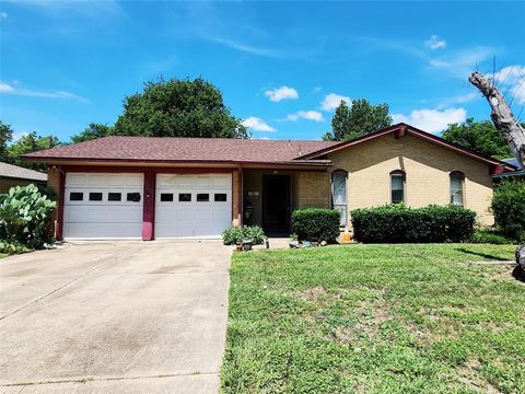 327 Teakwood Street Mesquite TX 75149