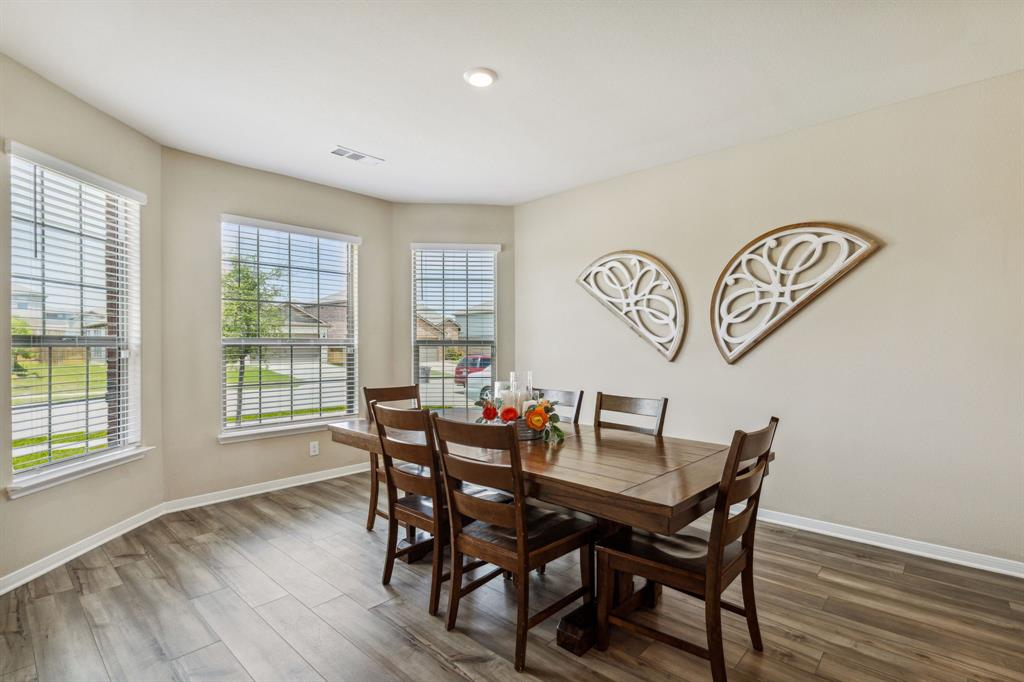 203 Lake Ridge