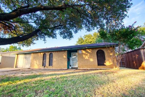 A home in Lewisville