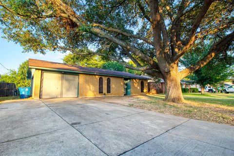 A home in Lewisville