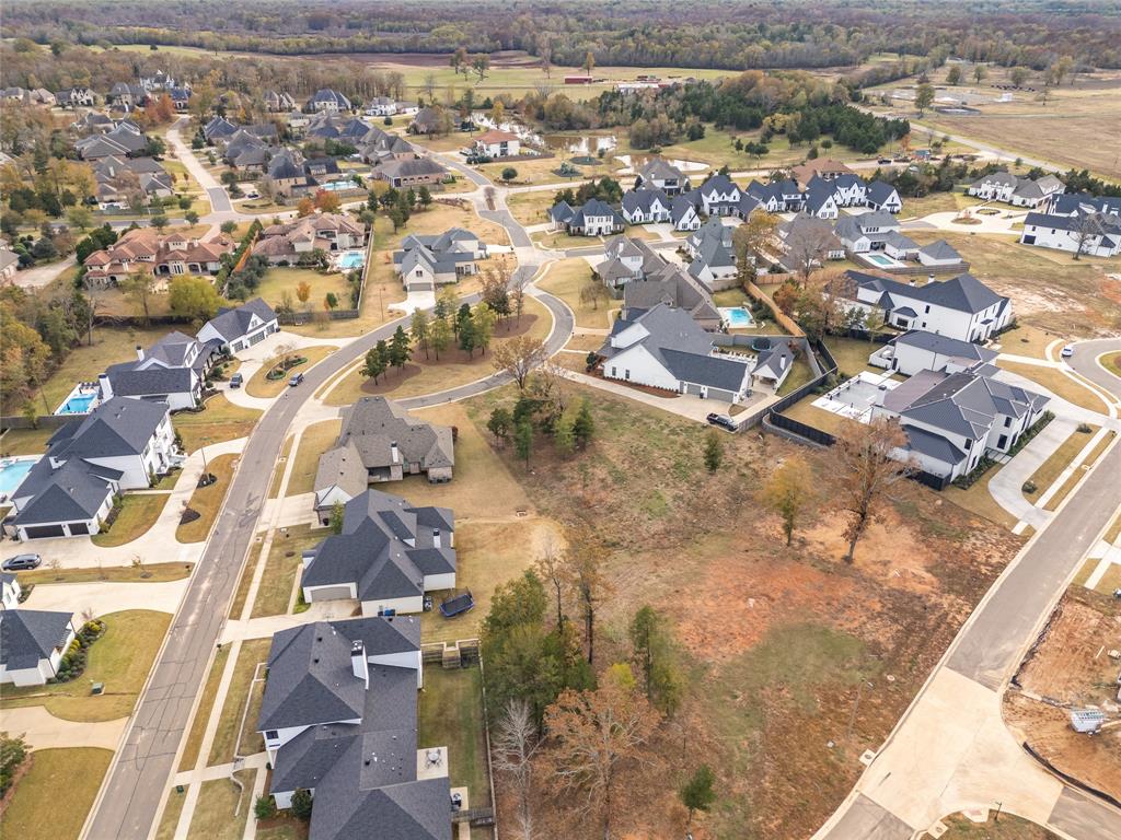 Southern Trace - Land