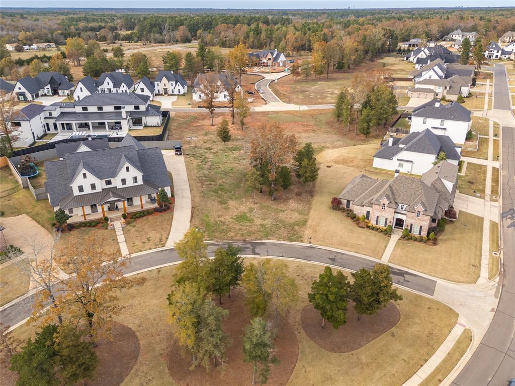 Southern Trace - Land