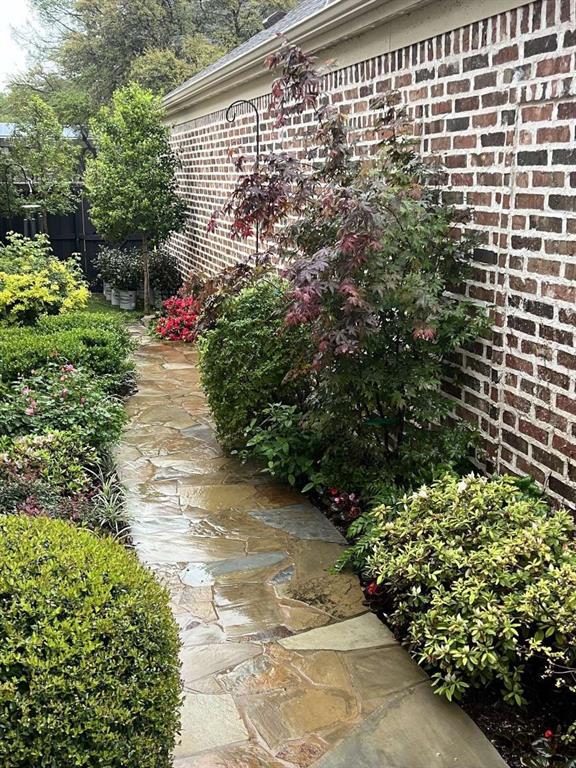 18408 Hemington Court