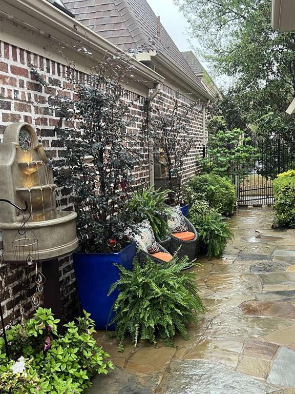 18408 Hemington Court