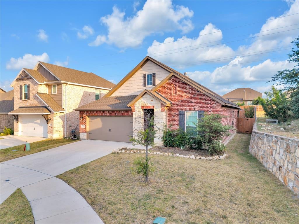7337 Howling Coyote Lane