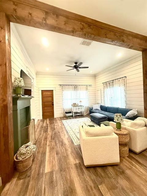 Tiny photo for 608 N Belknap Avenue, Stephenville, TX 76401 (MLS # 21197956)