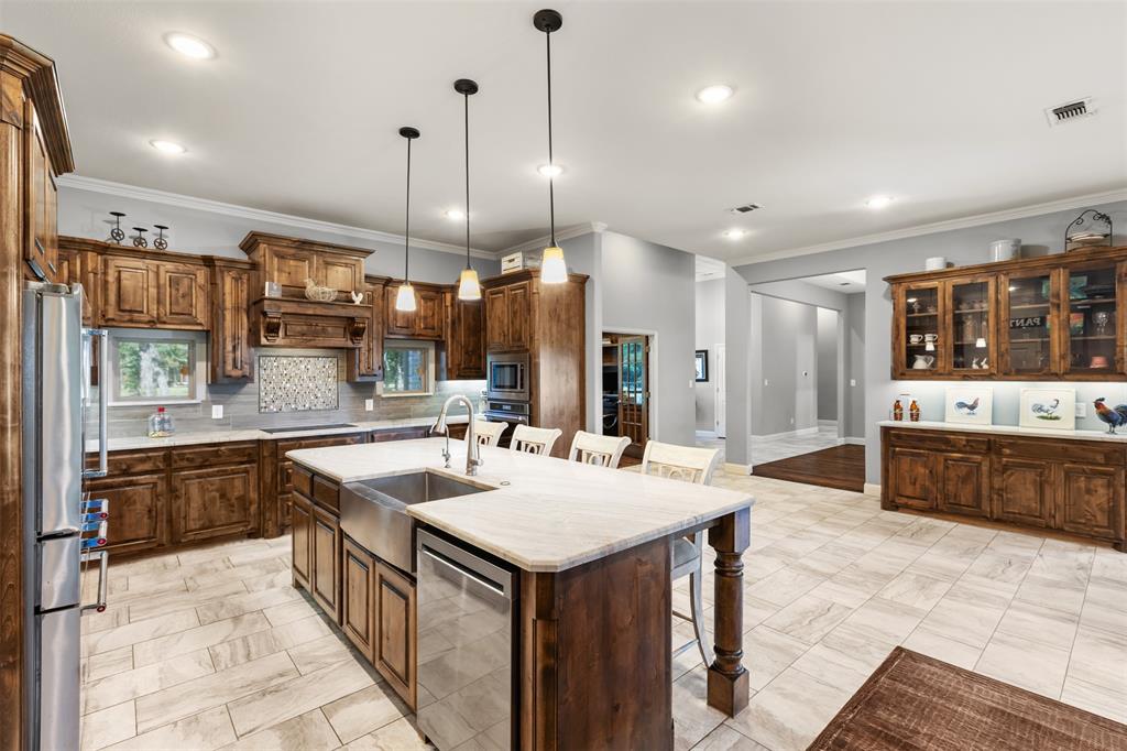 5963 County Road 2560