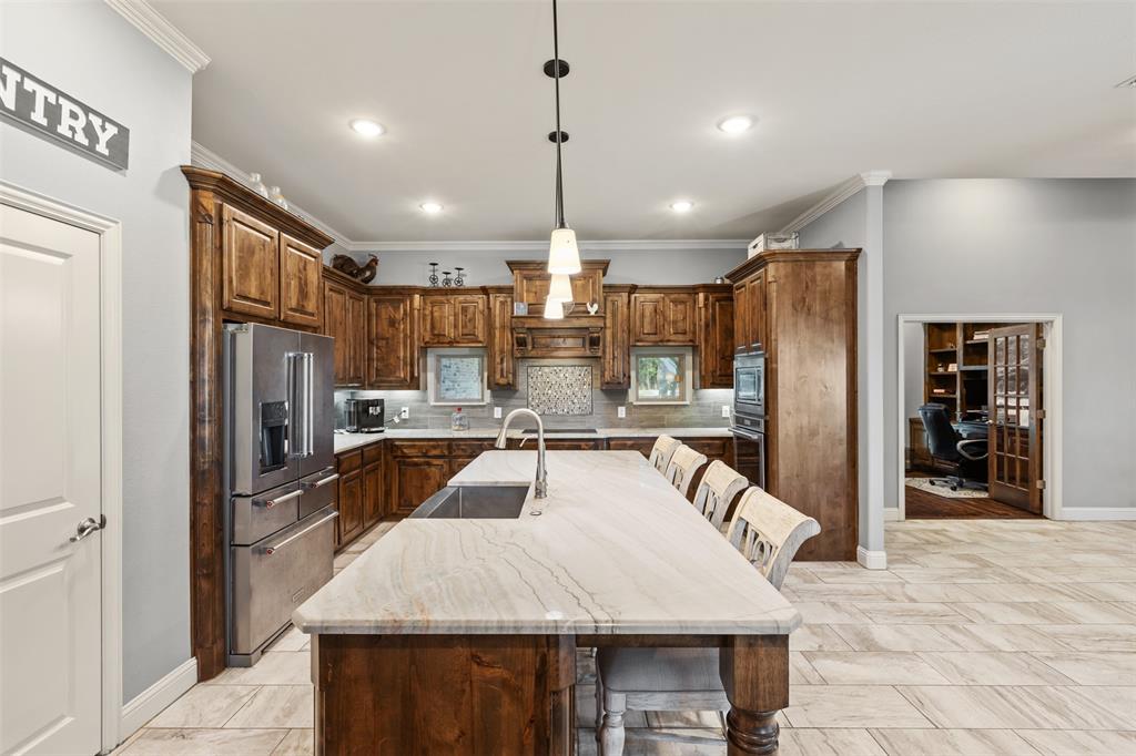 5963 County Road 2560