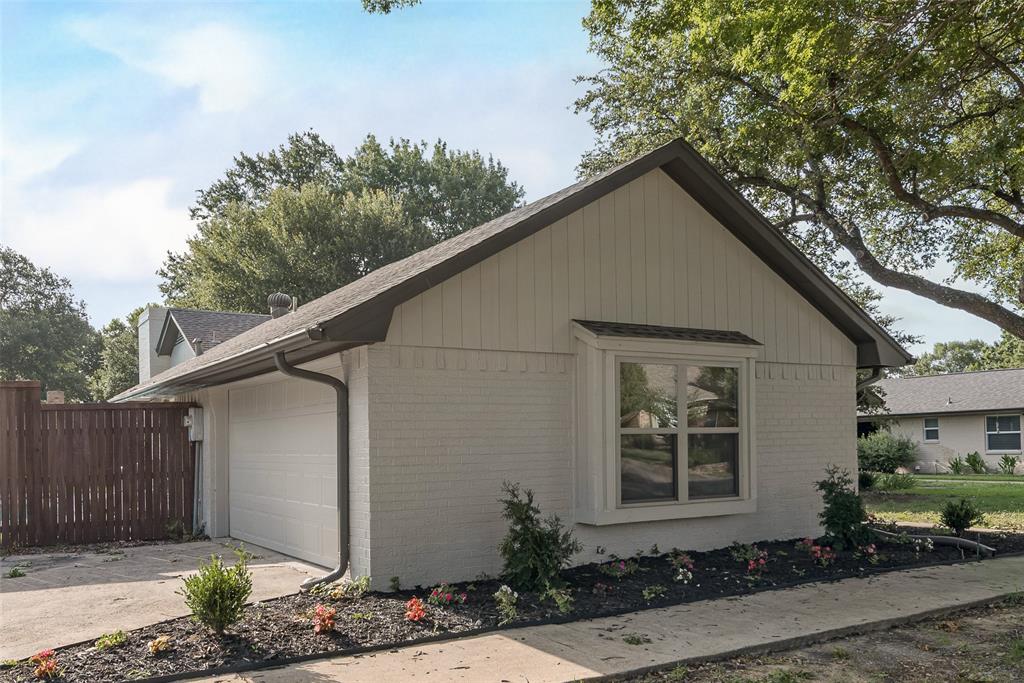 520 Oakcrest Drive