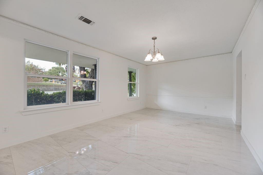 5614 University Hills Boulevard