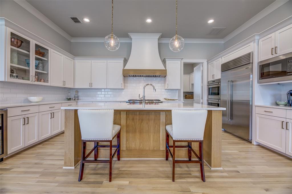 Lawn at Glen Abbey - Residential