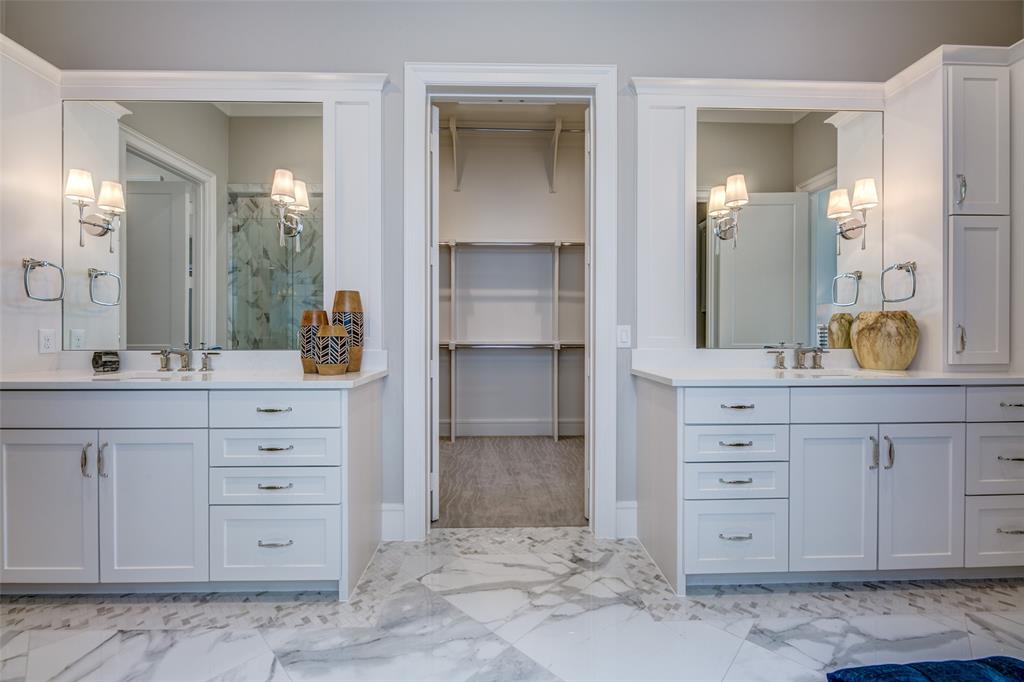 Lawn at Glen Abbey - Residential