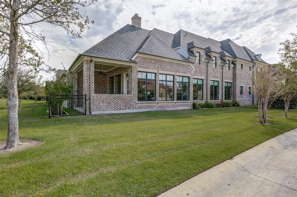 Lawn at Glen Abbey - Residential