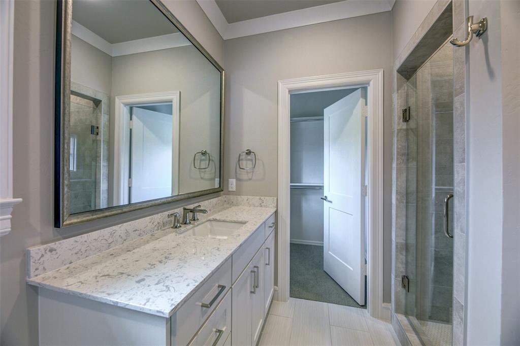 Lawn at Glen Abbey - Residential