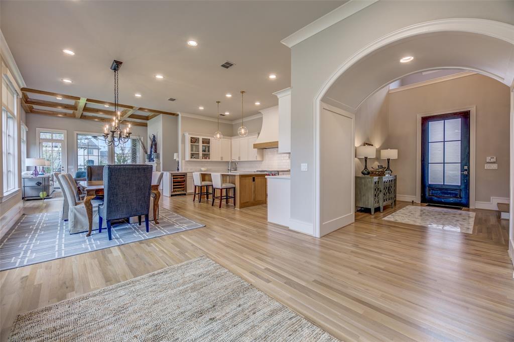 Lawn at Glen Abbey - Residential