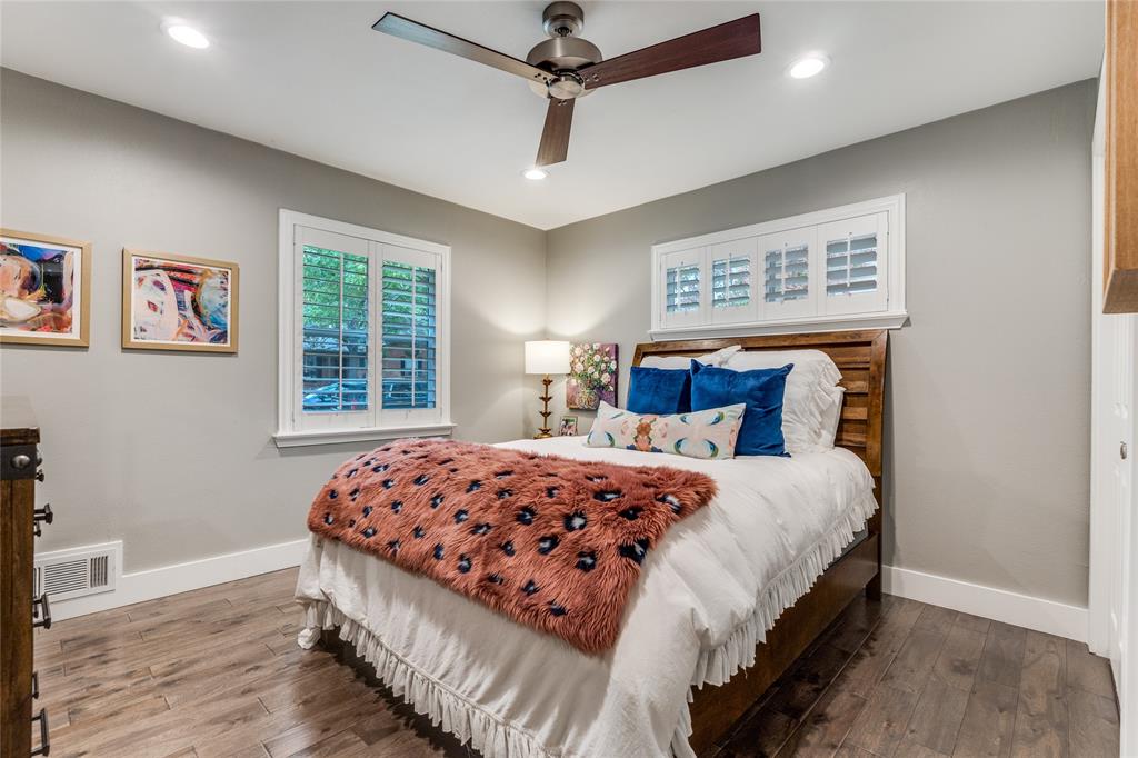 LOCHWOOD MEADOWS - Residential