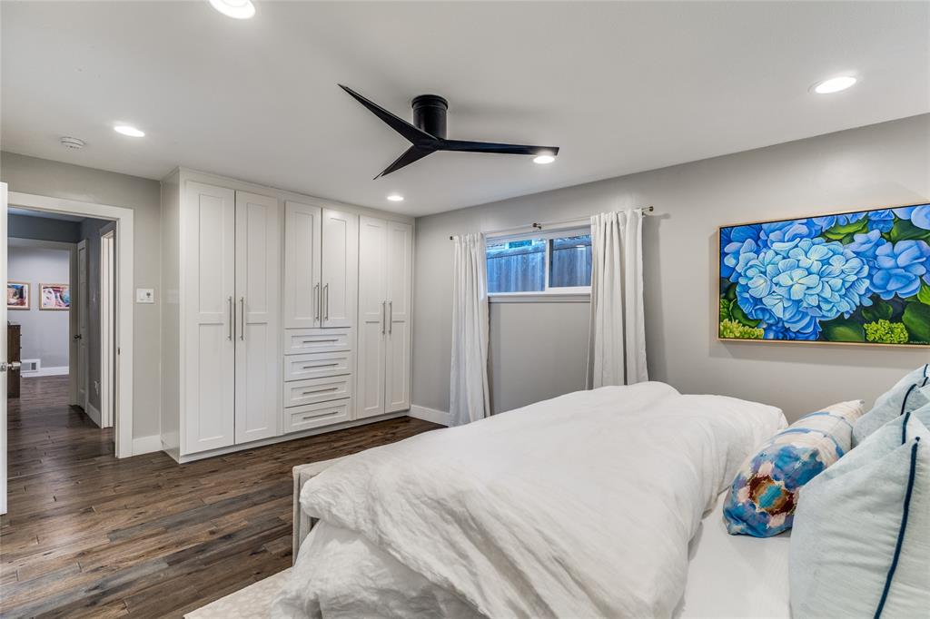 LOCHWOOD MEADOWS - Residential