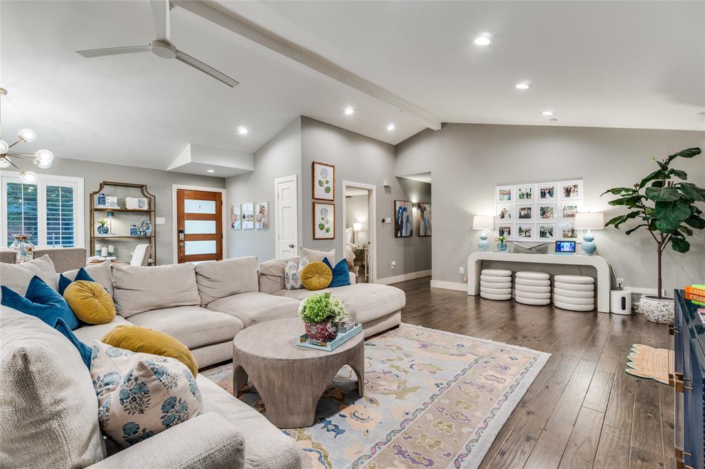 10946 Scotsmeadow Drive