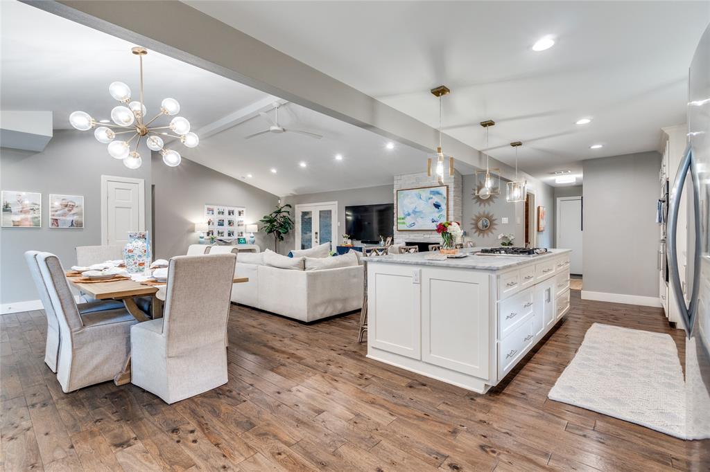 LOCHWOOD MEADOWS - Residential