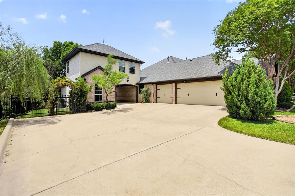 7333 Wooded Acres Trail
