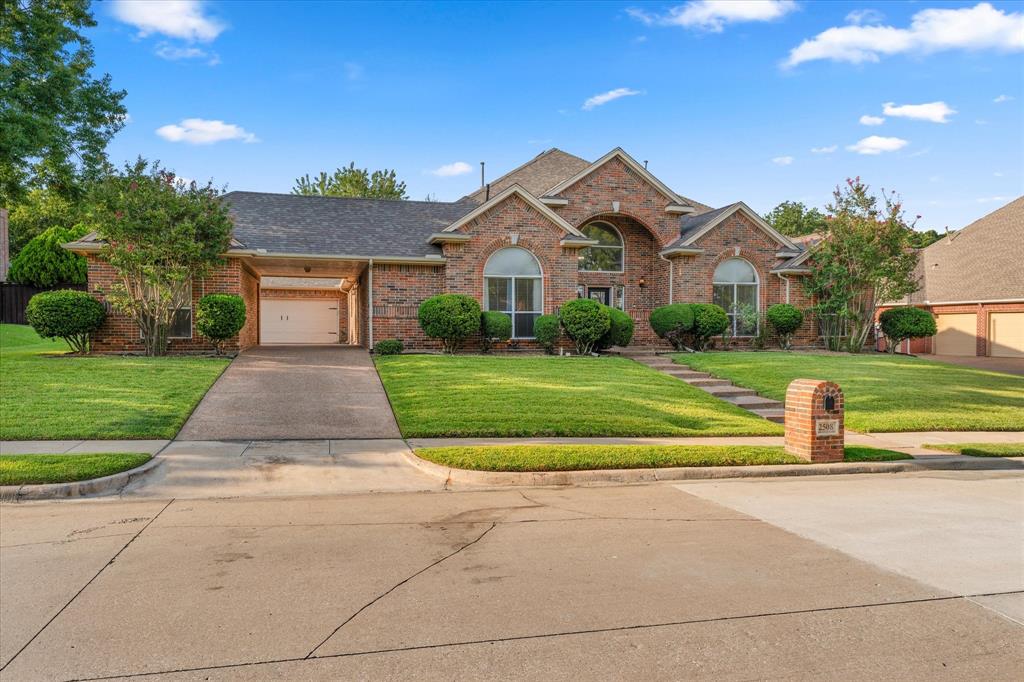 2508 Russwood Drive