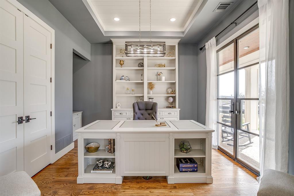 ABST 182 TR 11A:PT,12E:PT H G CATLETT 126.018 - Residential