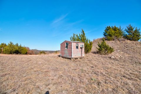 A home in Forestburg