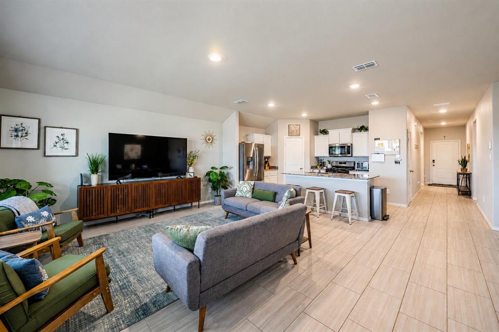 860 Round Robin Lane