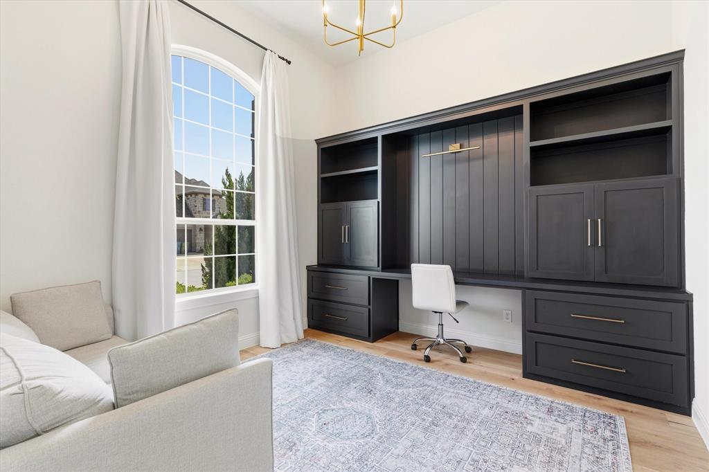 2928 Stonefield