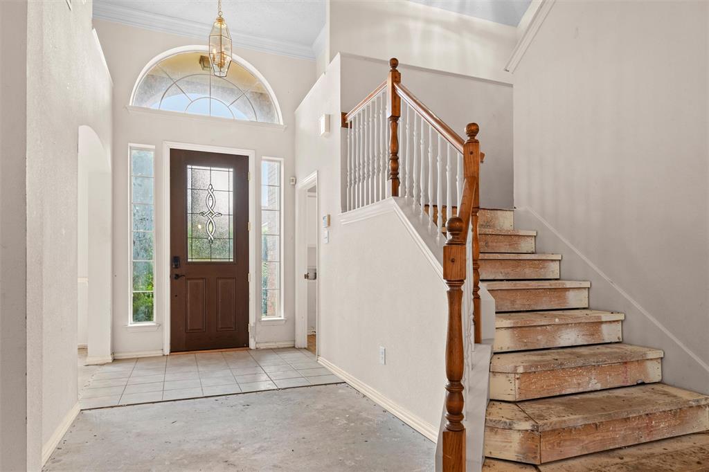 5724 Chelmsford Trail