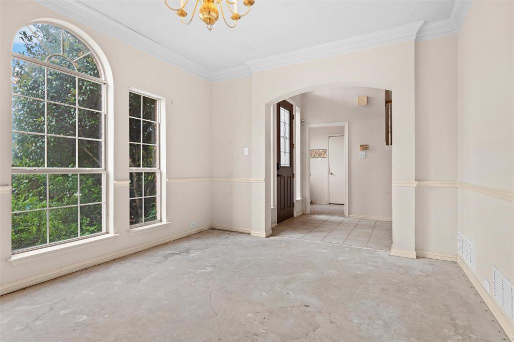 5724 Chelmsford Trail