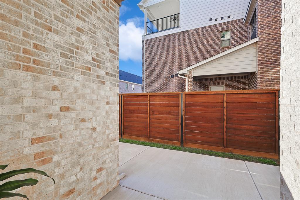 Lakeshore Terrace - Residential