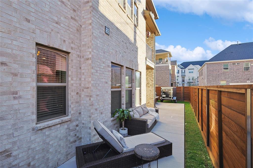 Lakeshore Terrace - Residential