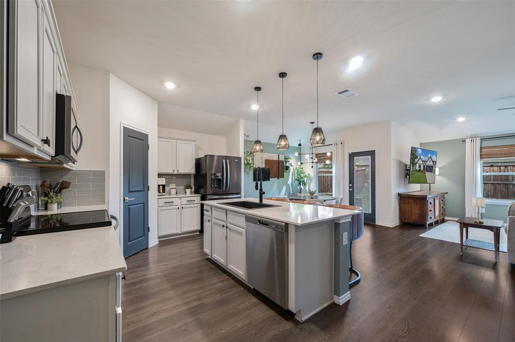 11204 W Pond Drive
