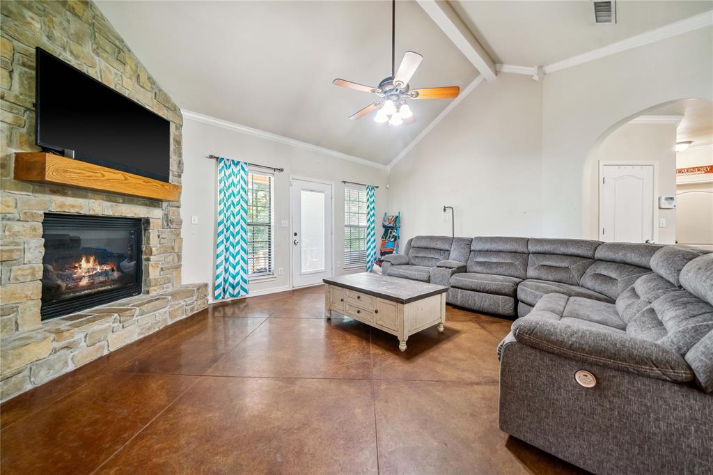 14125 Lone Pine