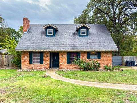 A home in Corsicana