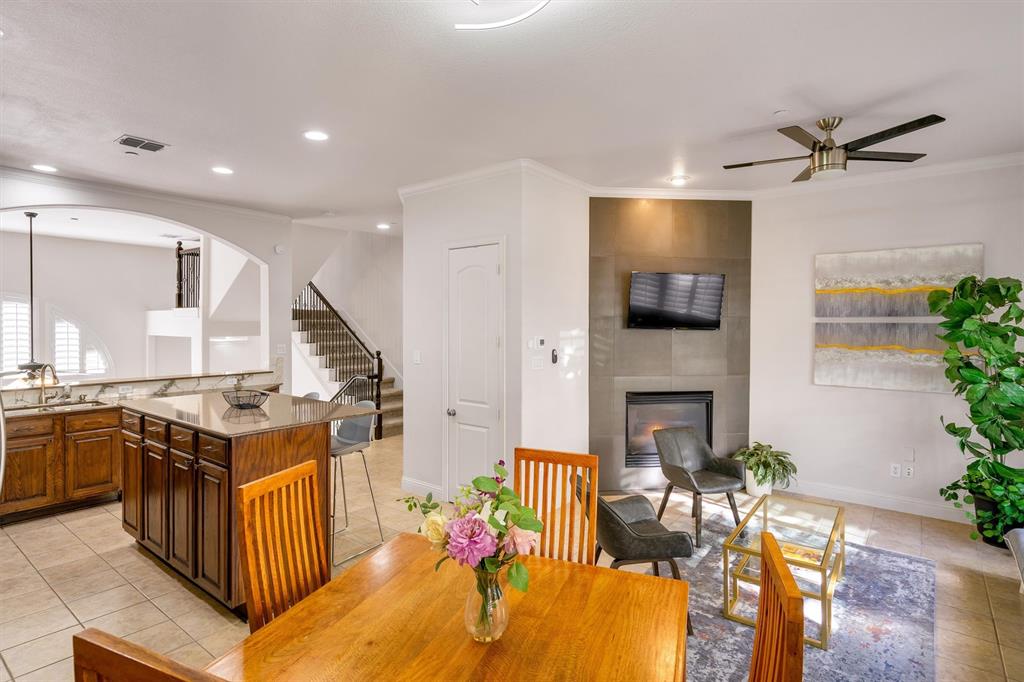 Town Homes At Legacy Town Center The - Residential Lease