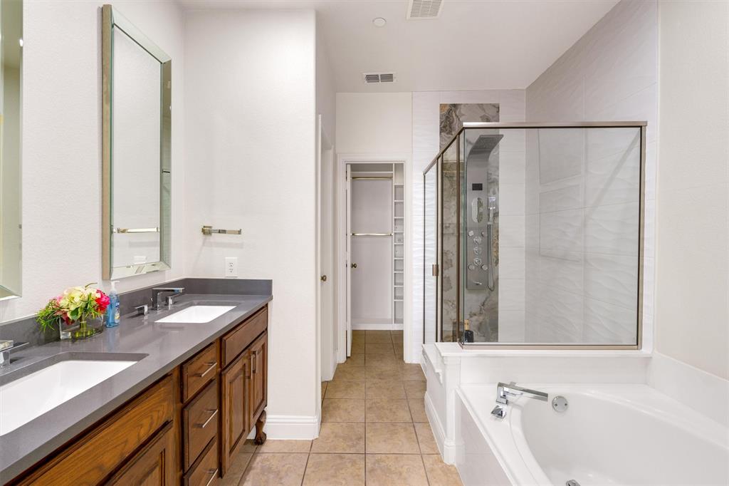 Town Homes At Legacy Town Center The - Residential Lease