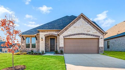 Photo of 550 Cristo Range Drive, Greenville, TX 75402 (MLS # 21173477)