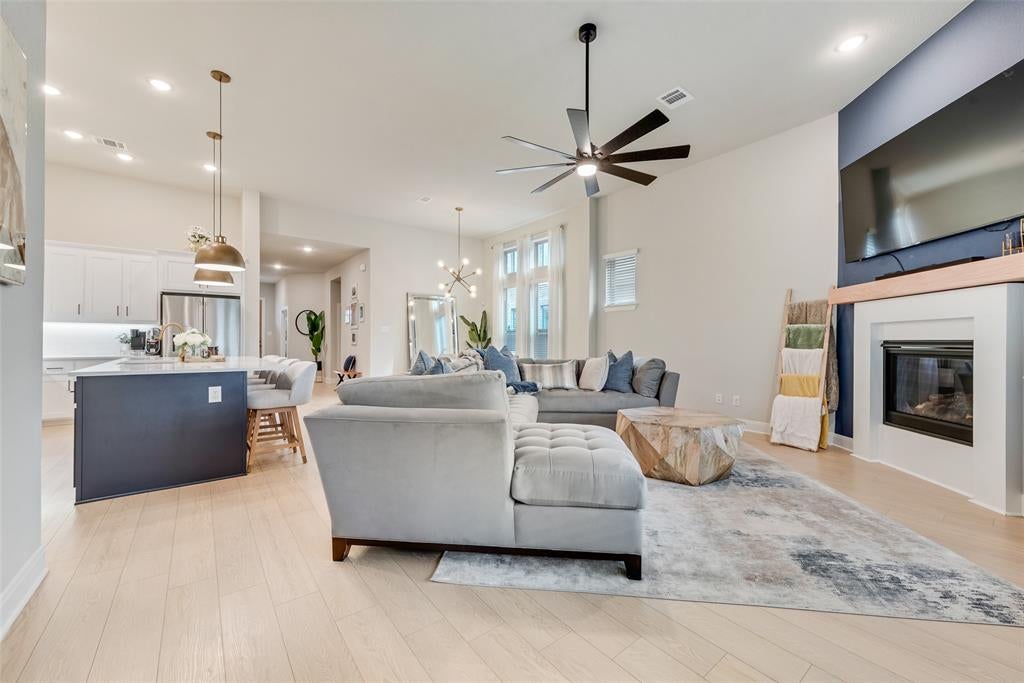 1028 Almond Blossom Circle