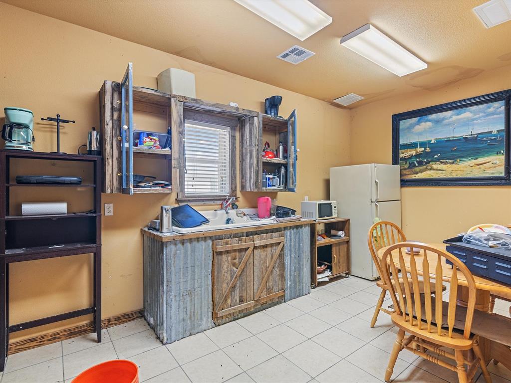 Bluebonnet Bay - Commercial Sale