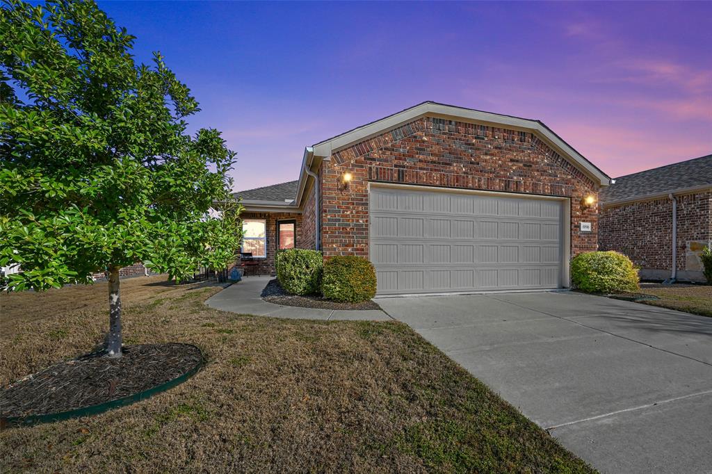 Frisco, Texas 75036, United States, 2 Bedrooms Bedrooms, ,2 BathroomsBathrooms,Residential,Pending,77832
