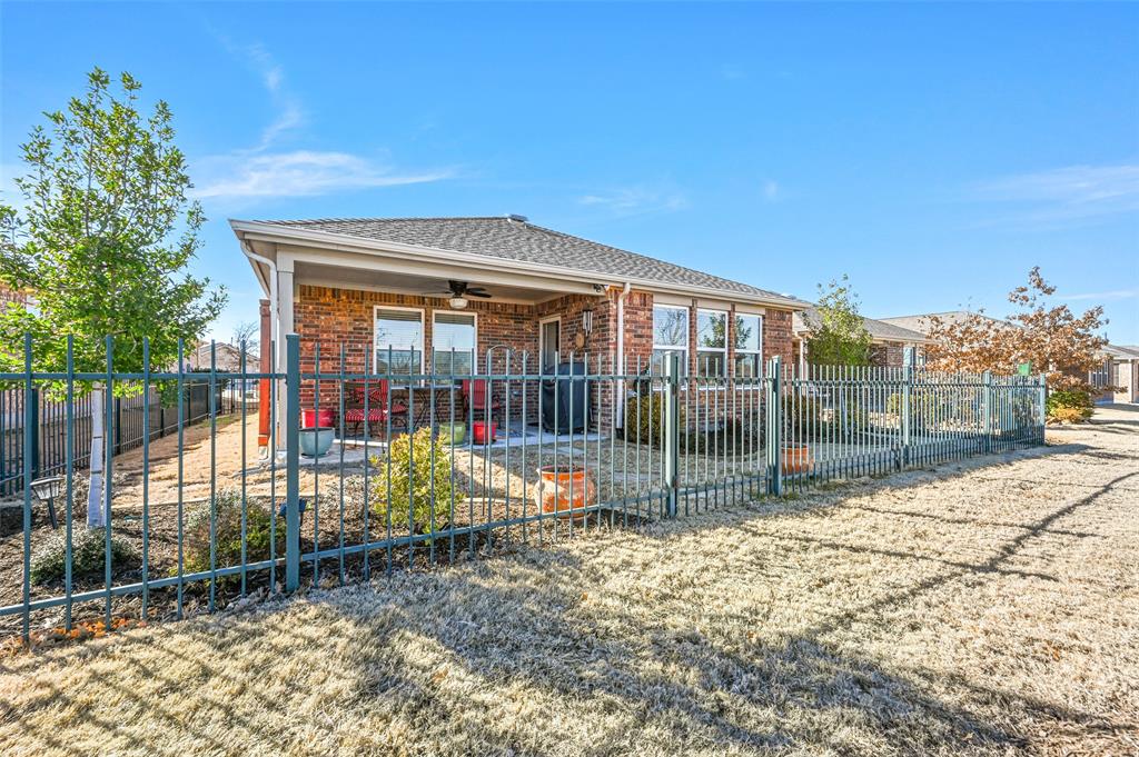 Frisco, Texas 75036, United States, 2 Bedrooms Bedrooms, ,2 BathroomsBathrooms,Residential,Pending,77832