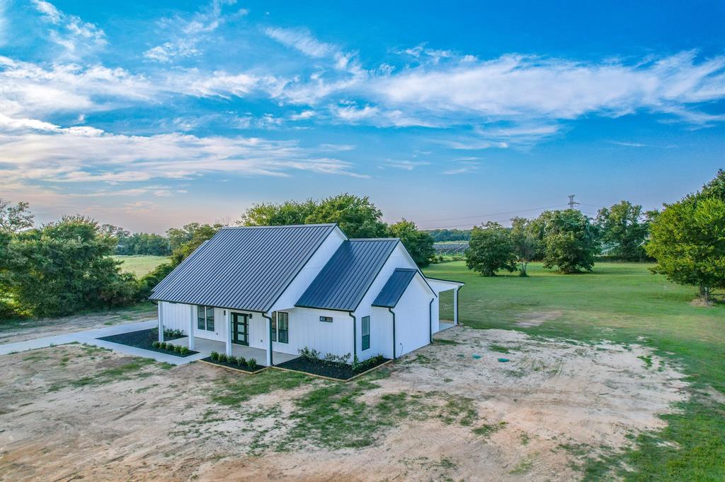 212 Country lane