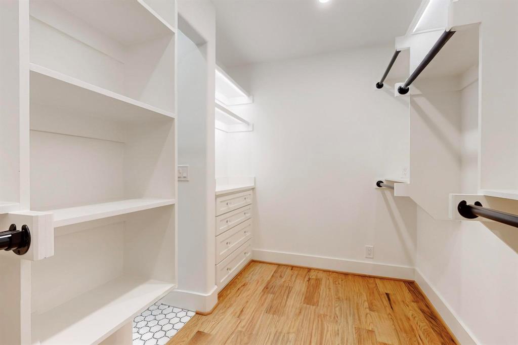 Prestonwood - Residential