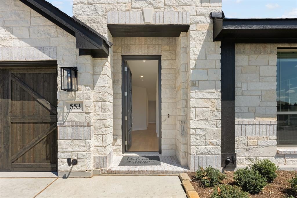 553 Red Maple Road